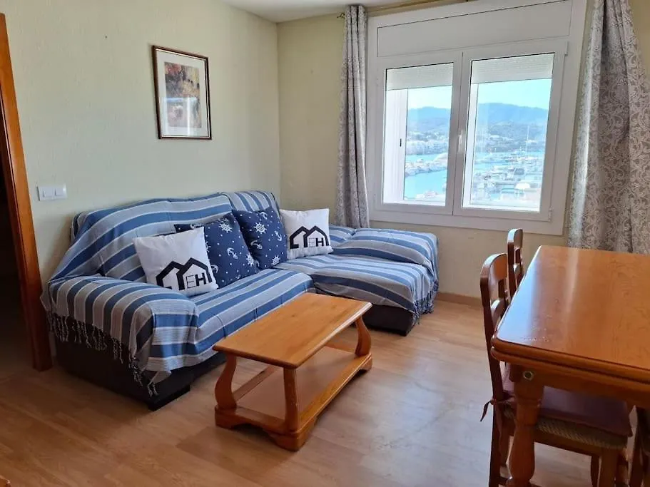 Ferienwohnung Maritime Promenade, Facing The Port Llança Apartment